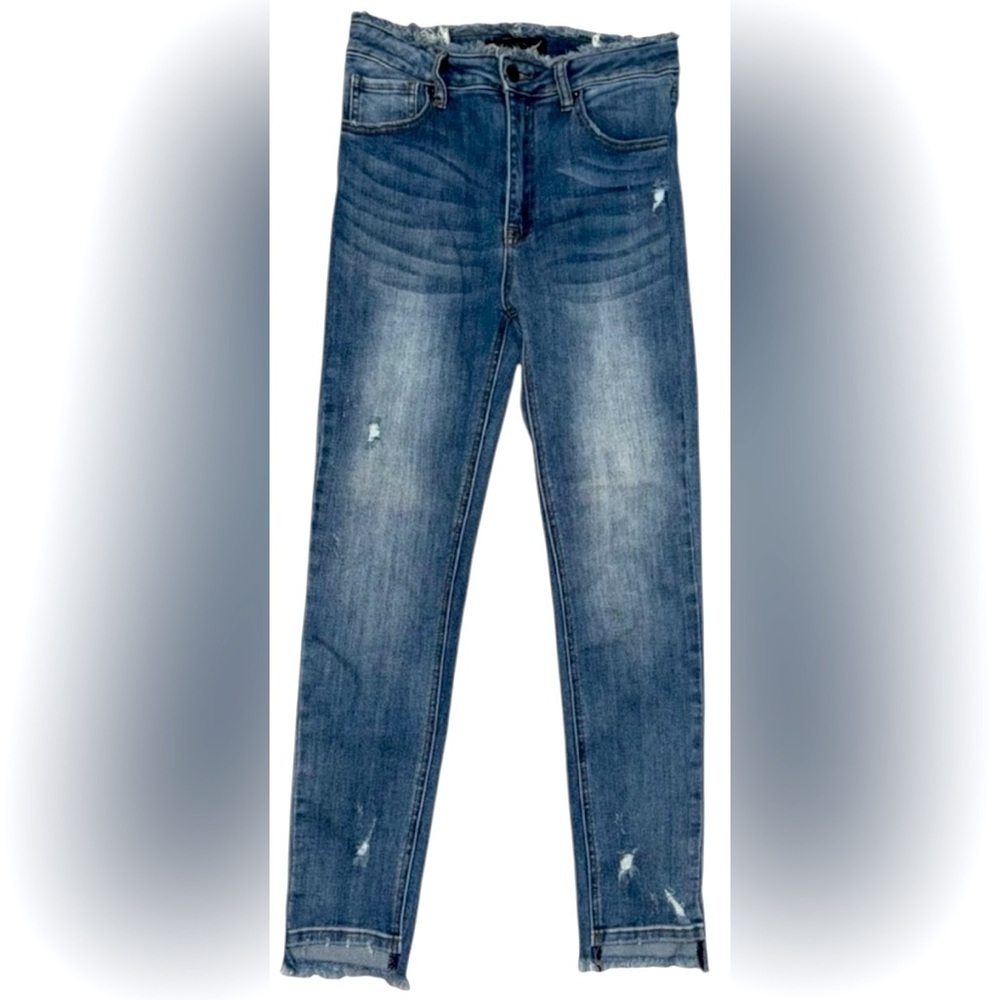 Risen Women’s 5 BL StepUp Hem Fringe Waist/Hem Tapered HighRise Distressed Denim